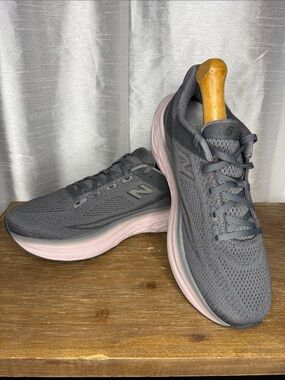 New Balance Fresh Foam X 1080 v13 Running Shoe Castlerock Women’s 9.5B Lace Up